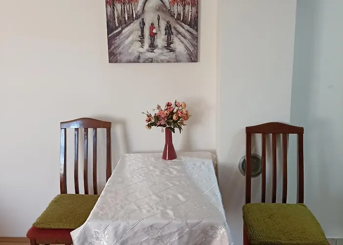 Kуђа на језеру * Sot