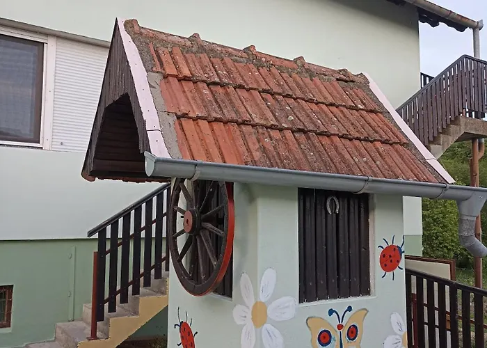 Kуђа на језеру 펜션 *