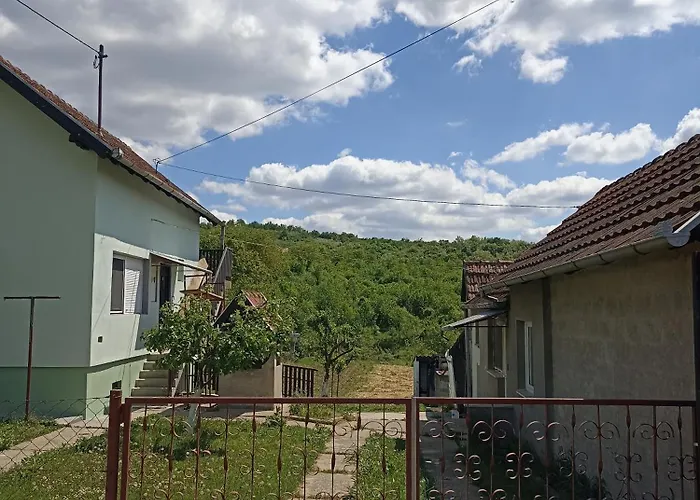 펜션 Kуђа на језеру